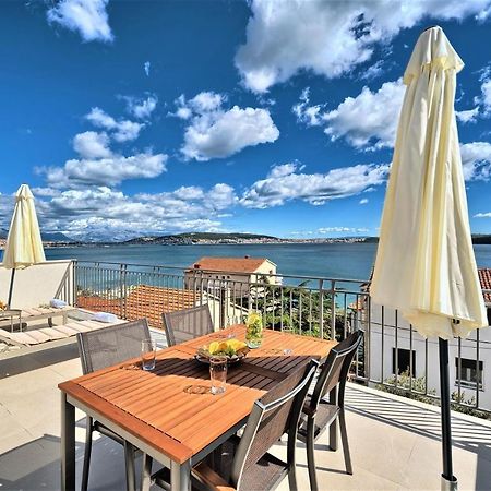 Апартаменти Domenico - 50 M From The Sea Доньї-Сегет Екстер'єр фото