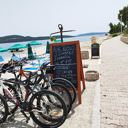 Апартаменти Domenico - 50 M From The Sea Доньї-Сегет Екстер'єр фото