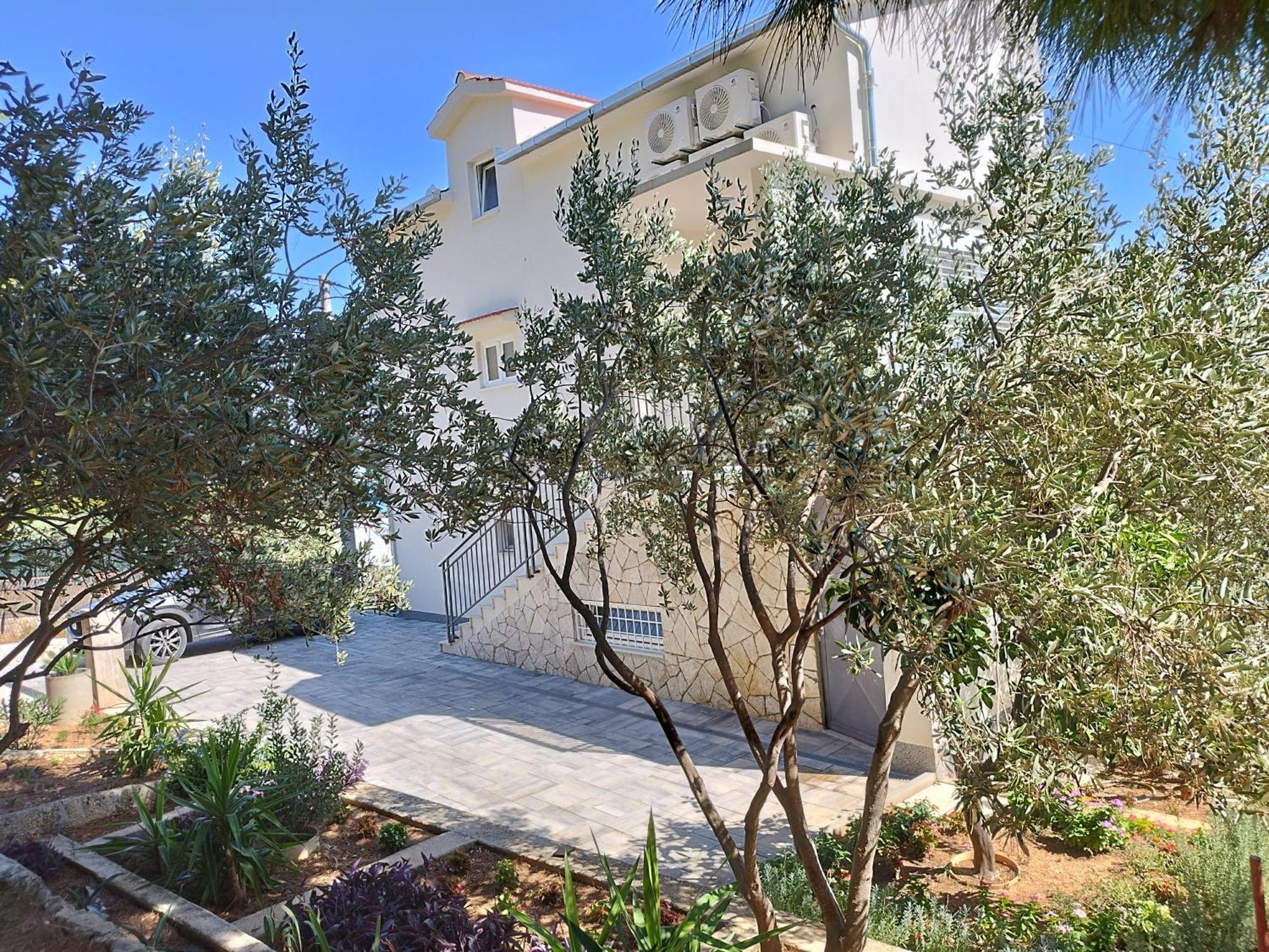 Апартаменти Domenico - 50 M From The Sea Доньї-Сегет Екстер'єр фото