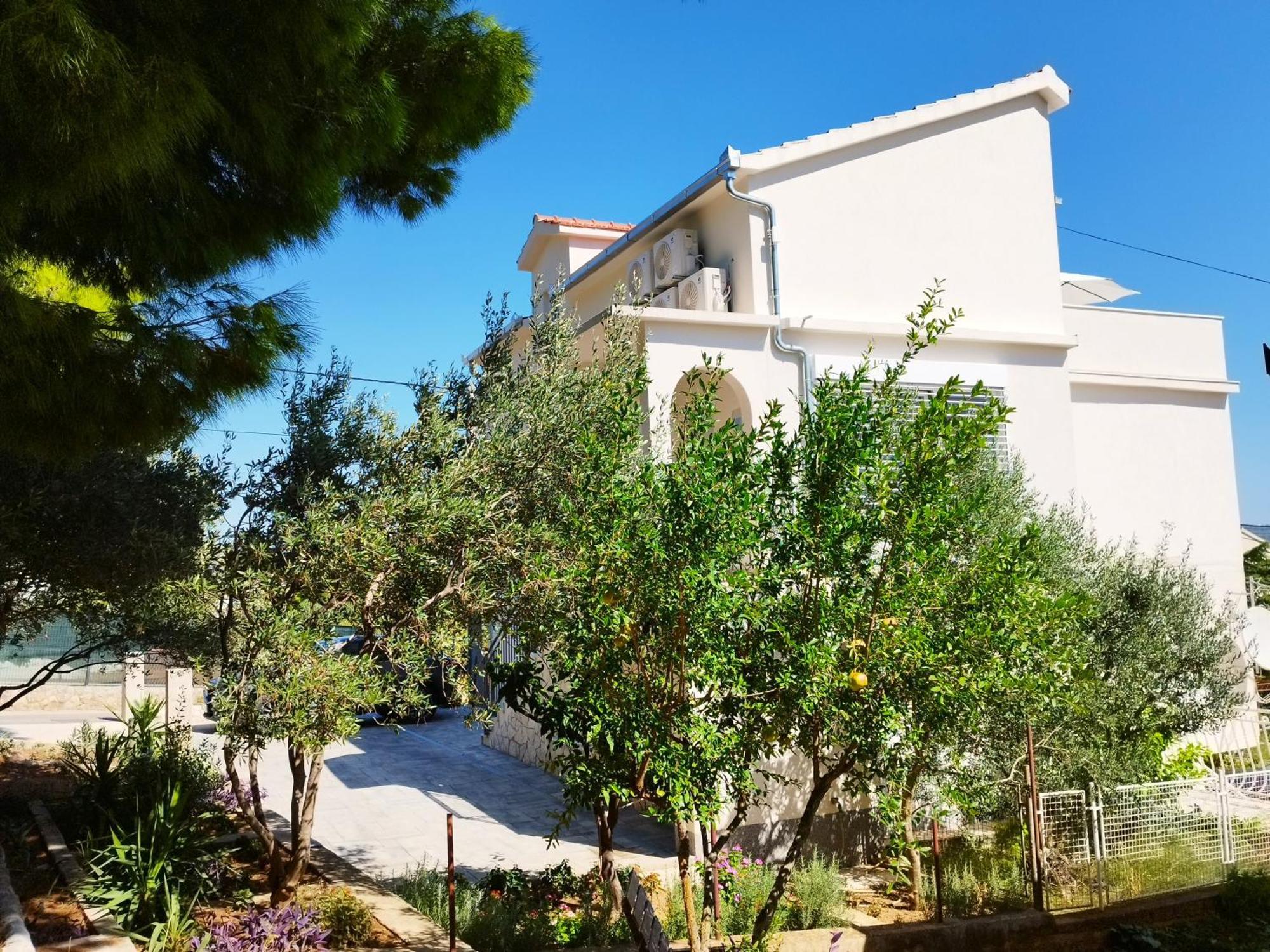 Апартаменти Domenico - 50 M From The Sea Доньї-Сегет Екстер'єр фото