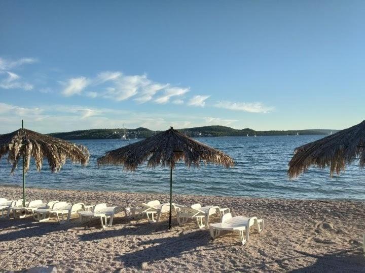 Апартаменти Domenico - 50 M From The Sea Доньї-Сегет Екстер'єр фото