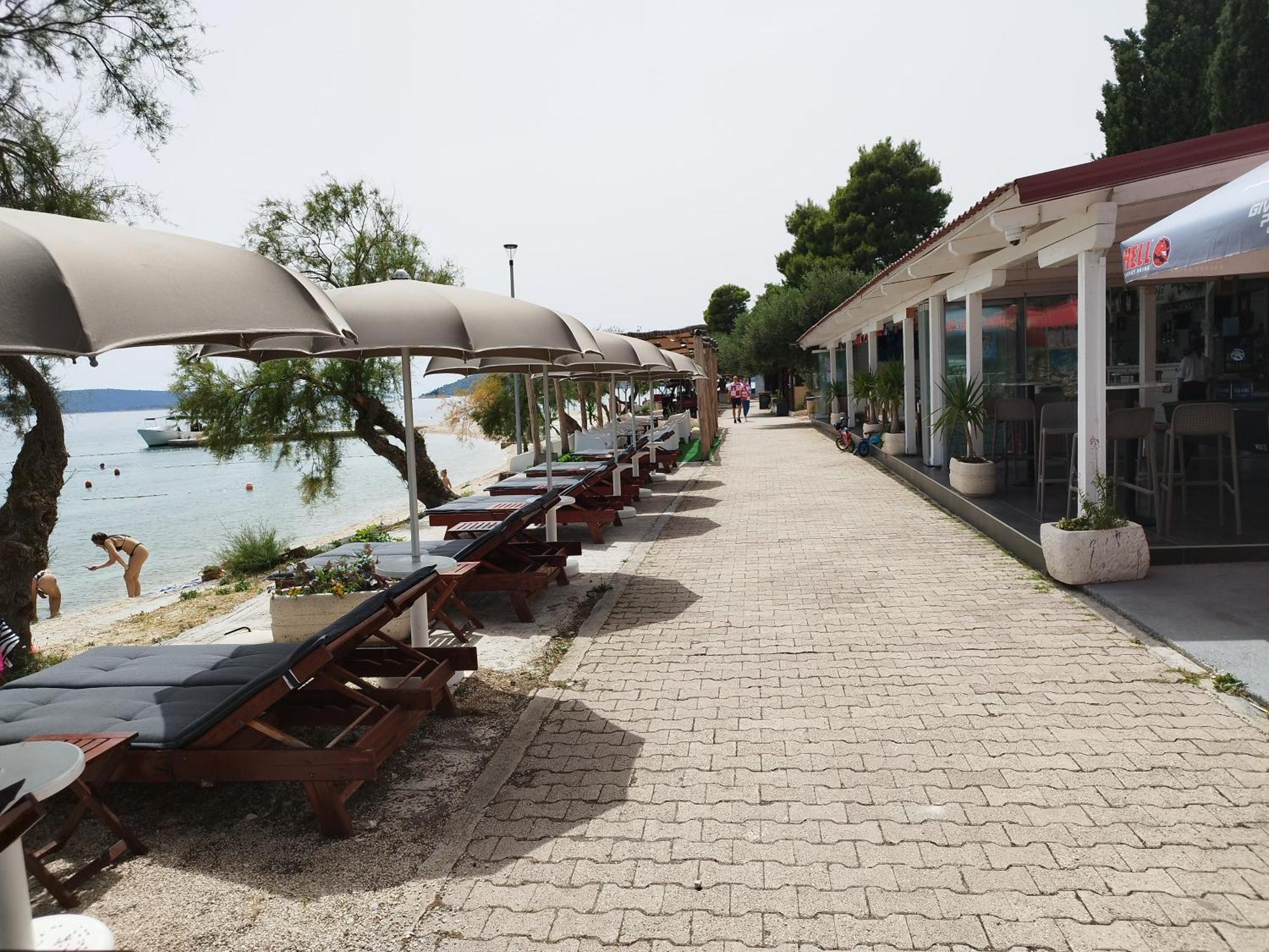 Апартаменти Domenico - 50 M From The Sea Доньї-Сегет Екстер'єр фото